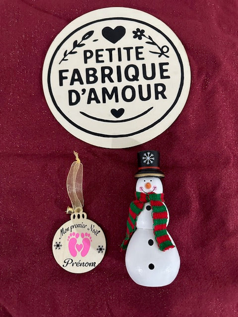 🌟 Boule de Noël en bois personnalisée – Modèles Initiale ou Premier Noël